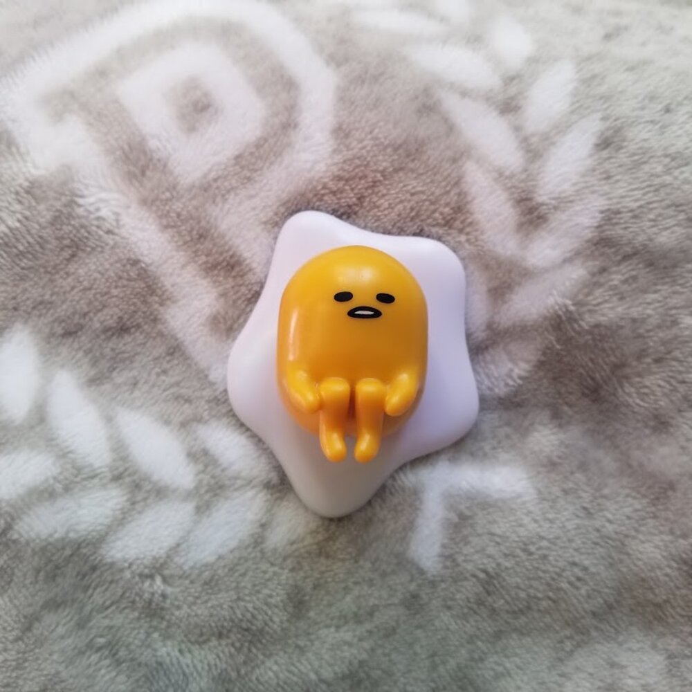 Sanrio Gudetama Figure The Lazy Egg Mini Figurine Series 1 Rolling Gudetama